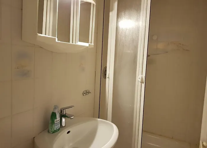 2 Zi-appartment Mit Gartennutzung * Brühl