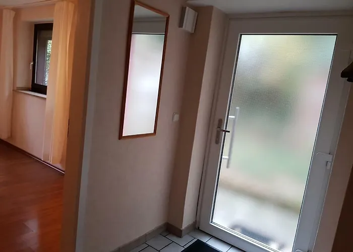 2 Zi-appartment Mit Gartennutzung * Brühl